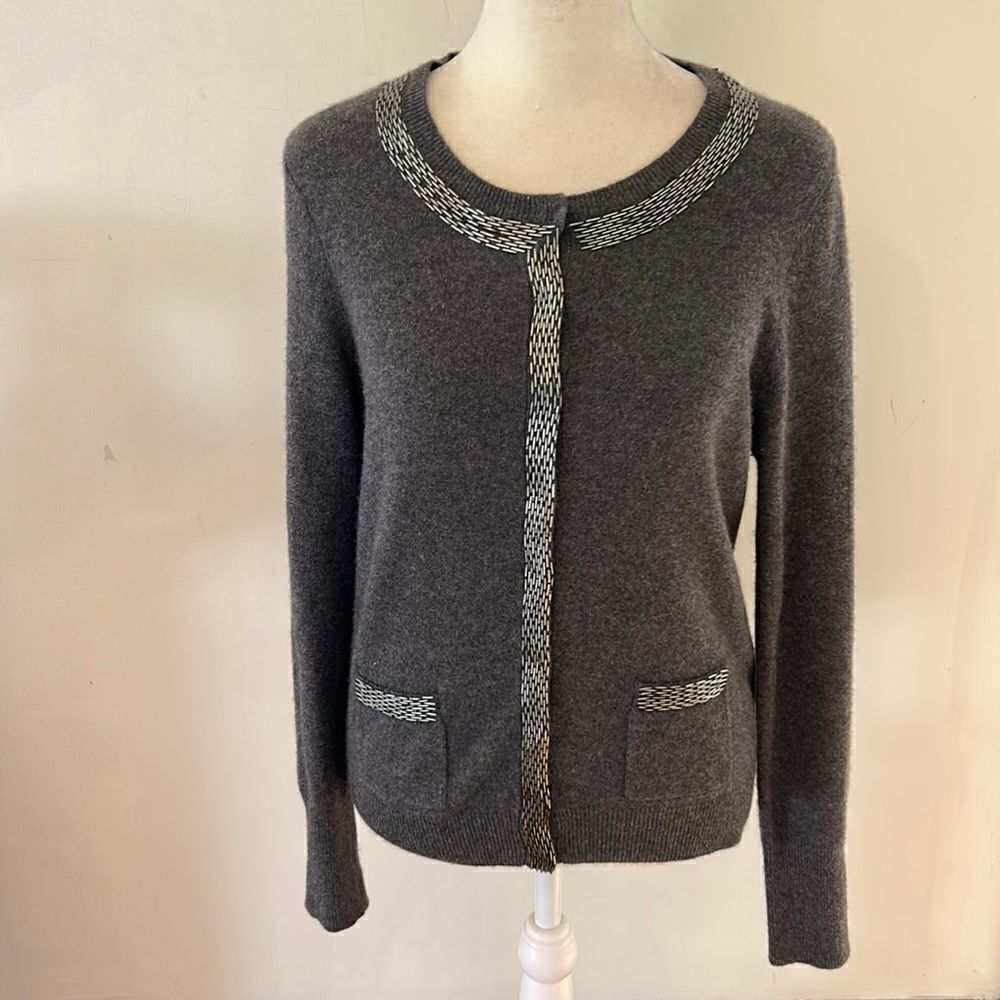 Bloomingdale’s gray cashmere beaded long sleeve cardigan Size M